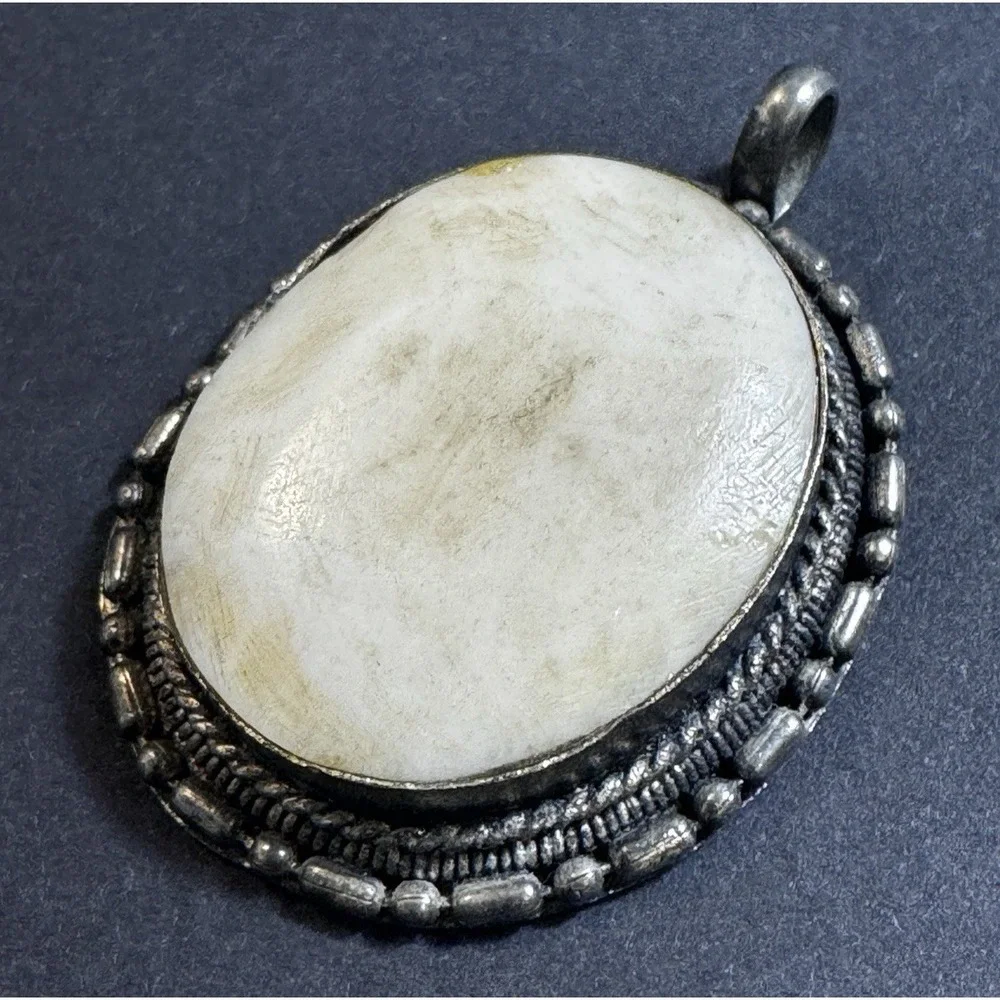 Vintage Large Oval White Silver Tone Marble Stone Granite Pendant READ - Picture 9 of 14